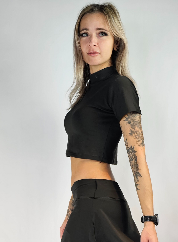 Short Activewear Blouse