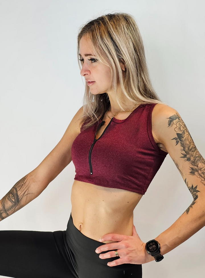 Suplex top with zipper