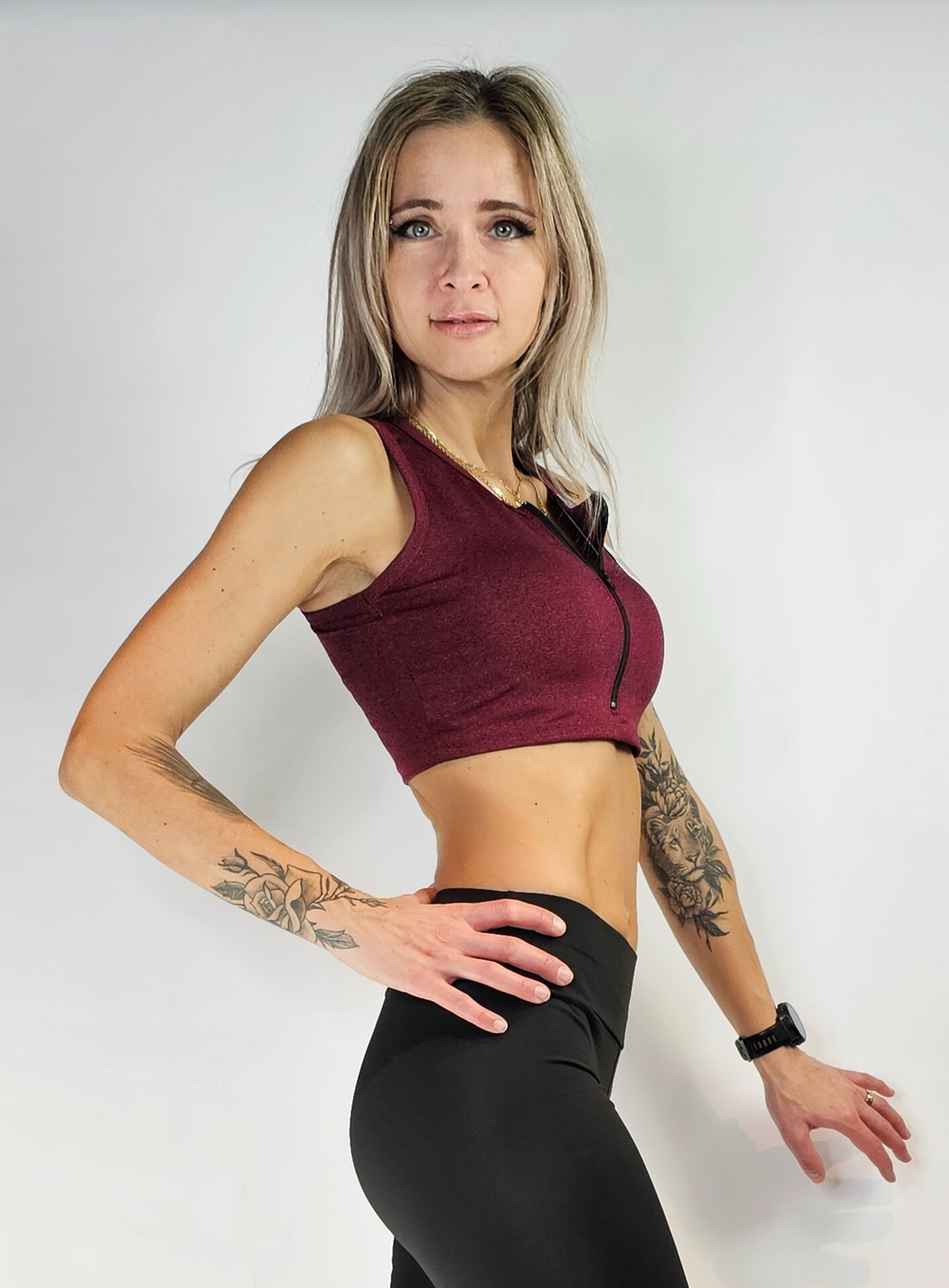 Suplex top with zipper