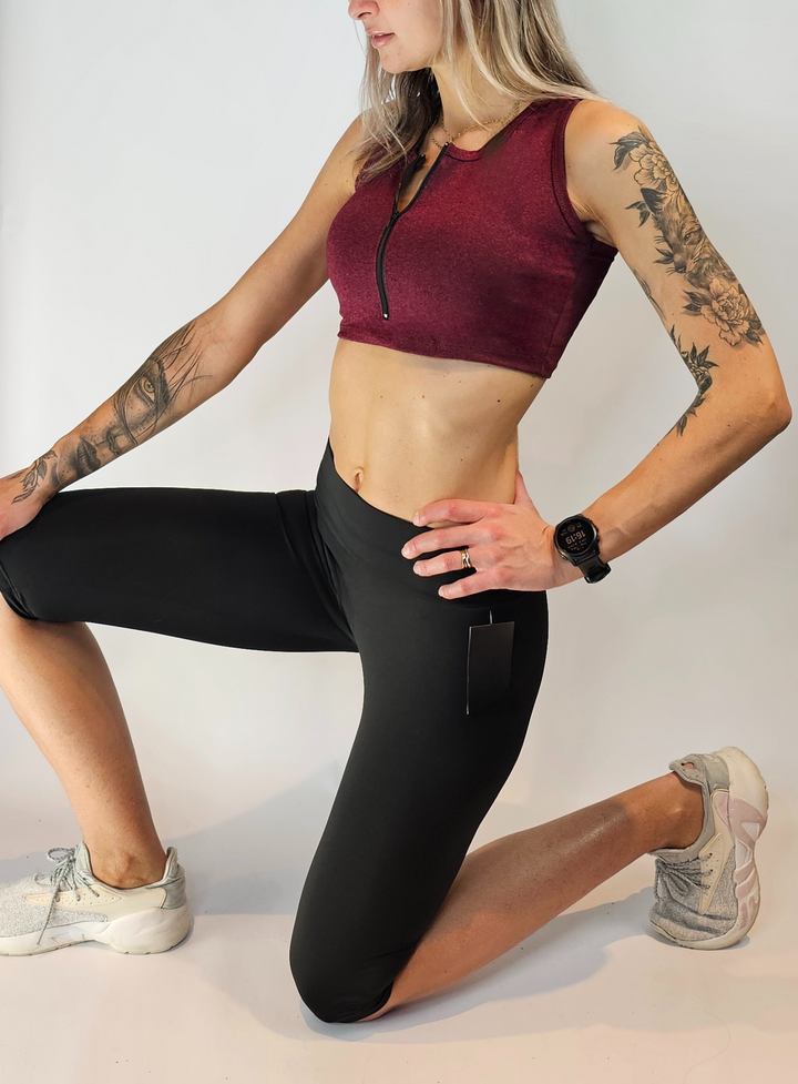 Suplex top with zipper